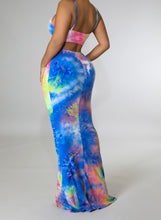 Load image into Gallery viewer, In love Maxi Dress
